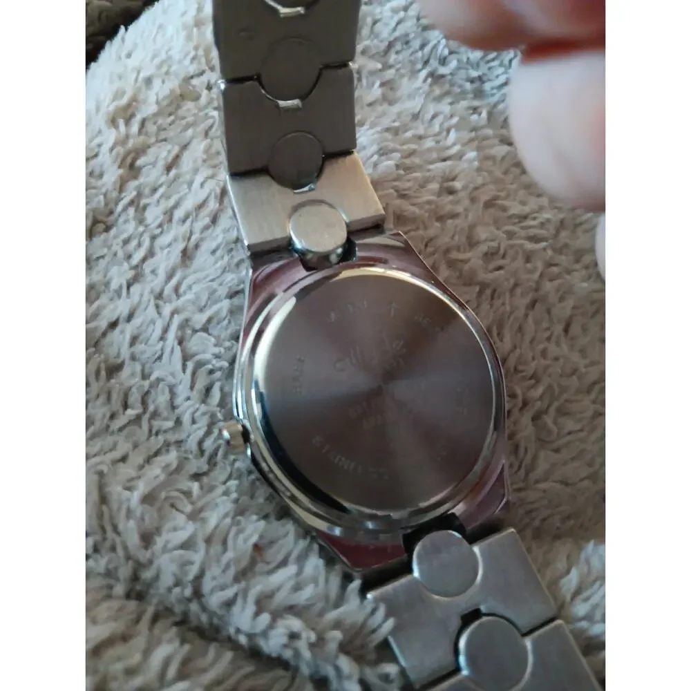 MEN'S ALLUDE WATCH NOT WORKING MIGHT WORK WITH NEW BATTERY? FITS 8